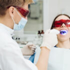 Todo lo que debes saber sobre el blanqueamiento dental